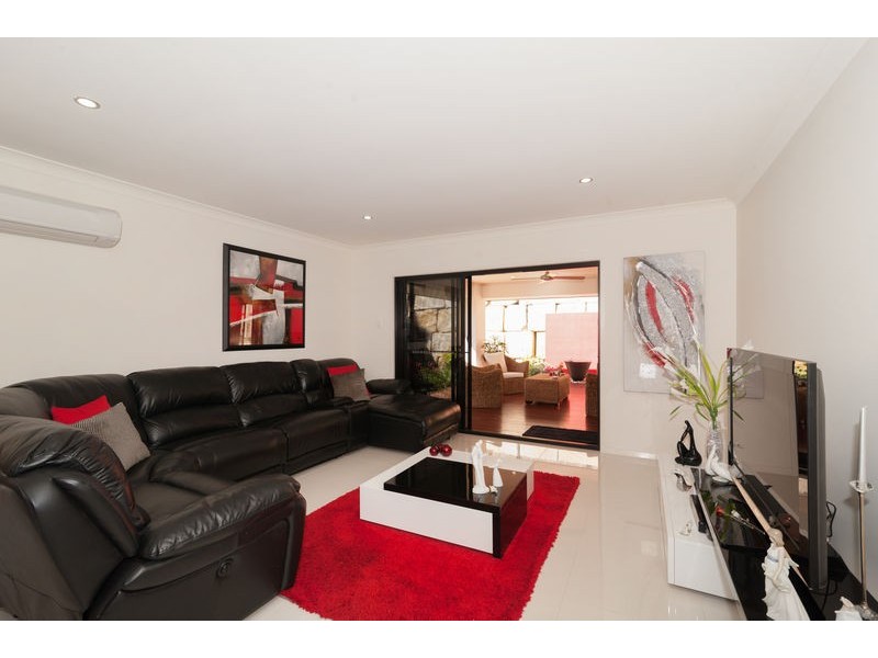 Warner QLD 4500