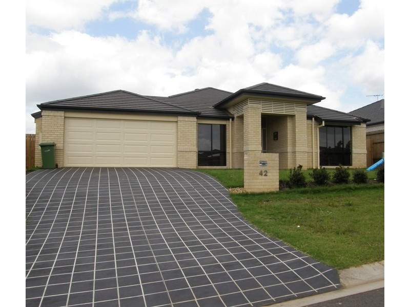 42 Ballyalla Crescent, Warner QLD 4500