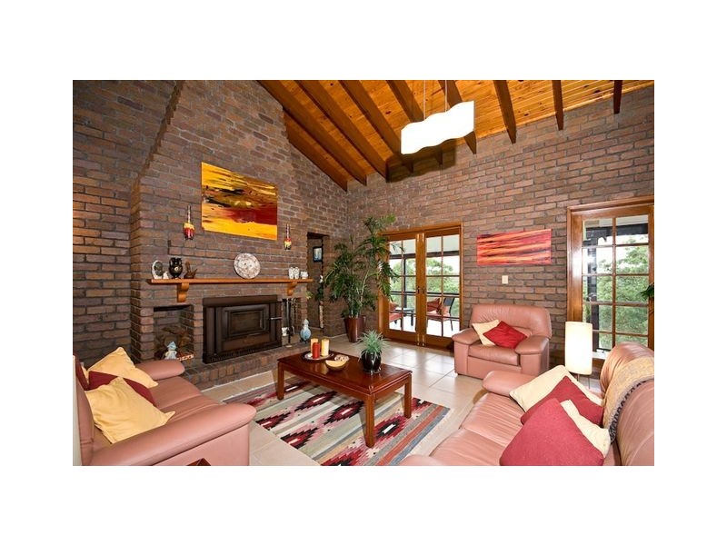31 Branch Creek Road, Clear Mountain QLD 4500