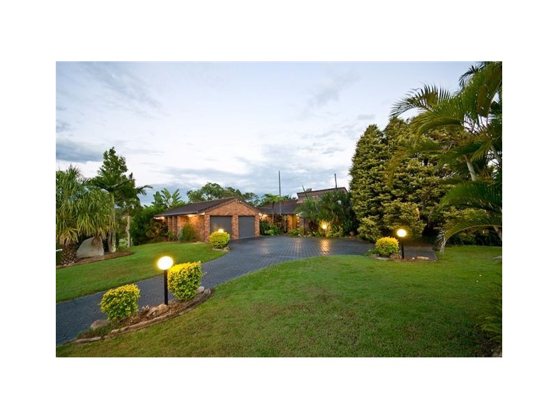 31 Branch Creek Road, Clear Mountain QLD 4500