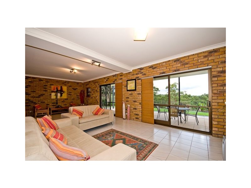 31 Branch Creek Road, Clear Mountain QLD 4500