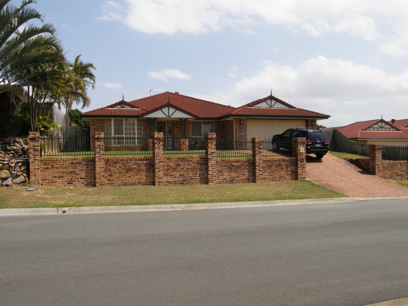 19 Silvereye Crescent, Albany Creek QLD 4035