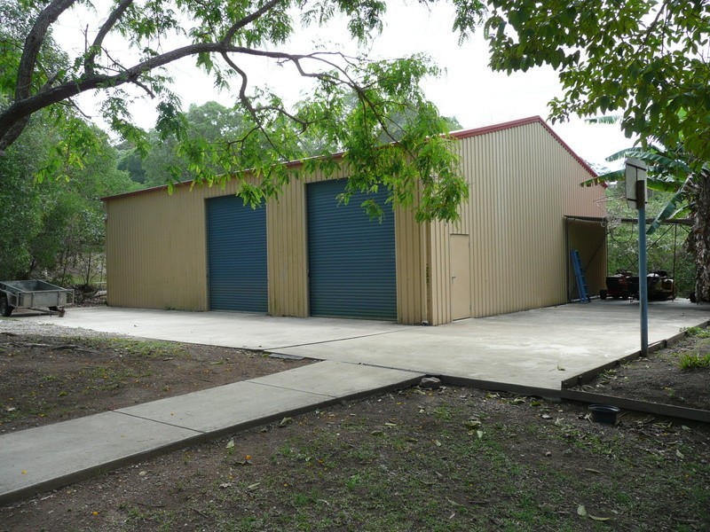 9 Garrawin Court, Clear Mountain QLD 4500