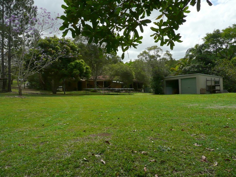 9 Garrawin Court, Clear Mountain QLD 4500
