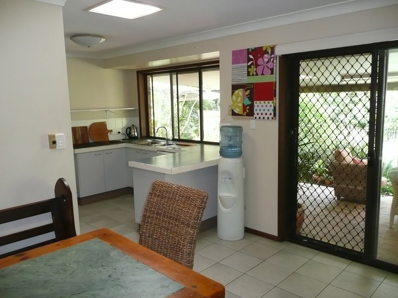 9 Garrawin Court, Clear Mountain QLD 4500