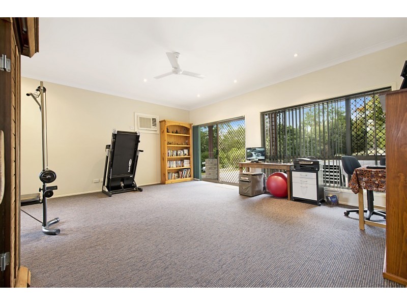 Eatons Hill QLD 4037