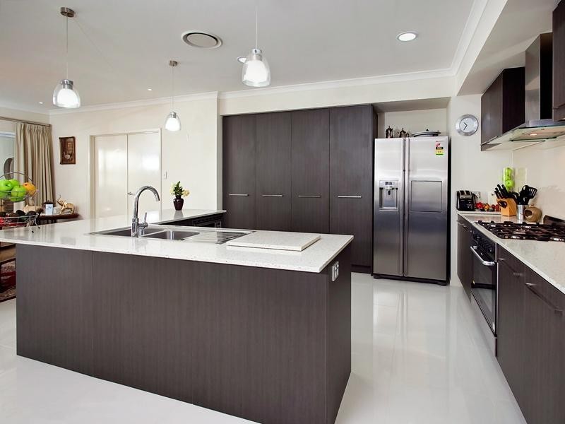 14 Confluence Court, Eatons Hill QLD 4037