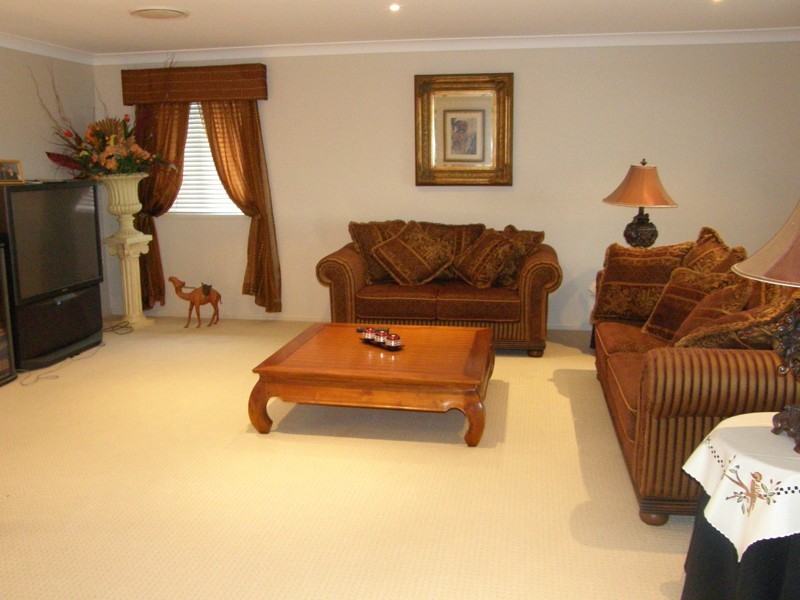 27 Oakwood Road, Warner QLD 4500