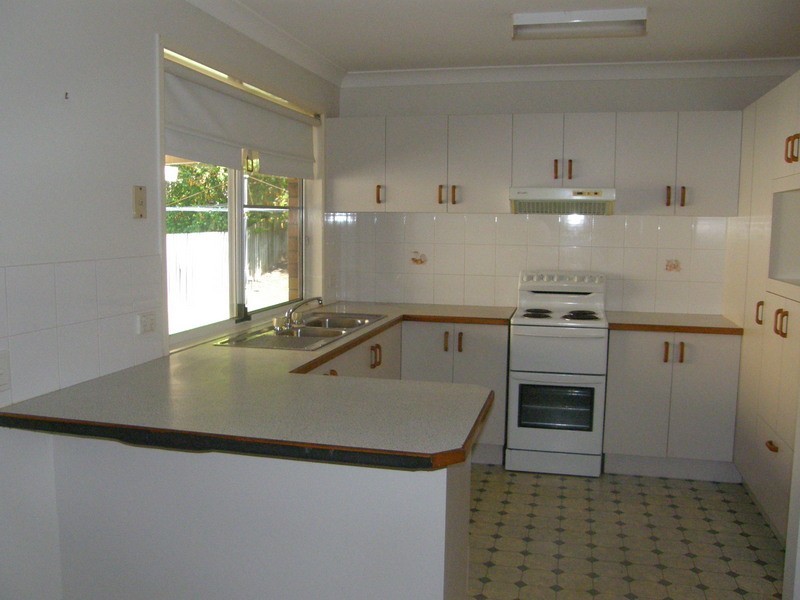 44 Saraband Drive, Eatons Hill QLD 4037