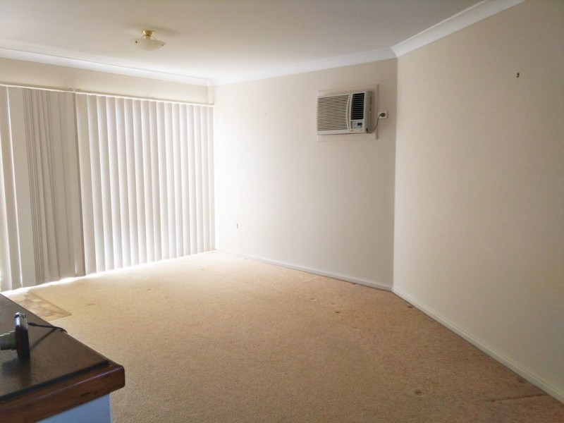 35 Roebuck Cres, Willmot NSW 2770