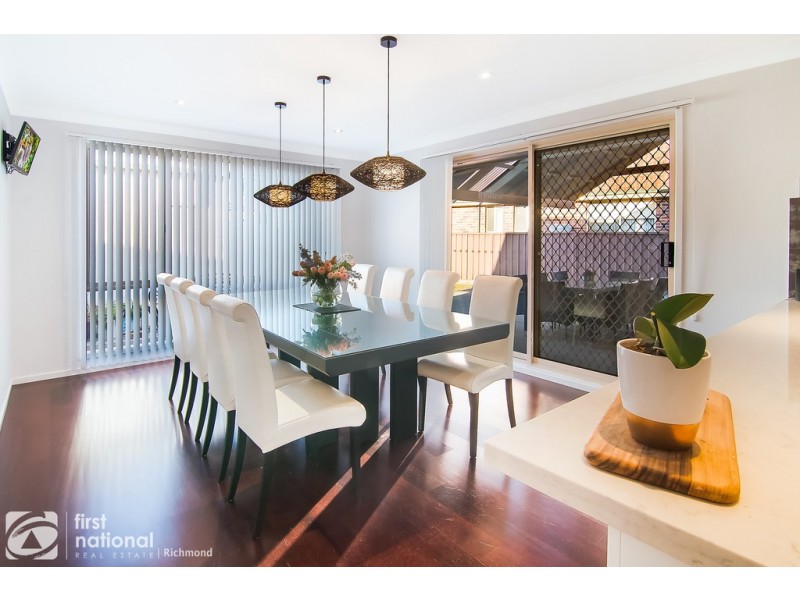 90 Summerfield Ave, Quakers Hill NSW 2763