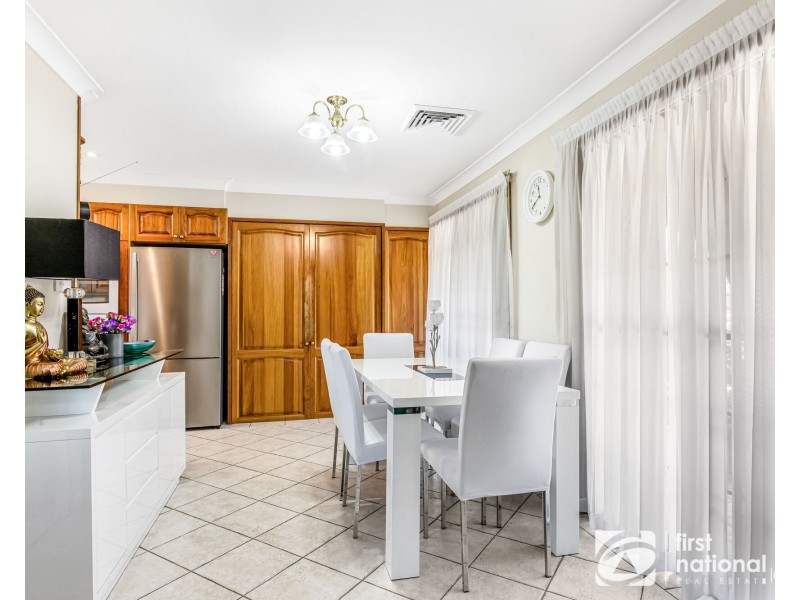 27 James Ruse Close, Windsor NSW 2756