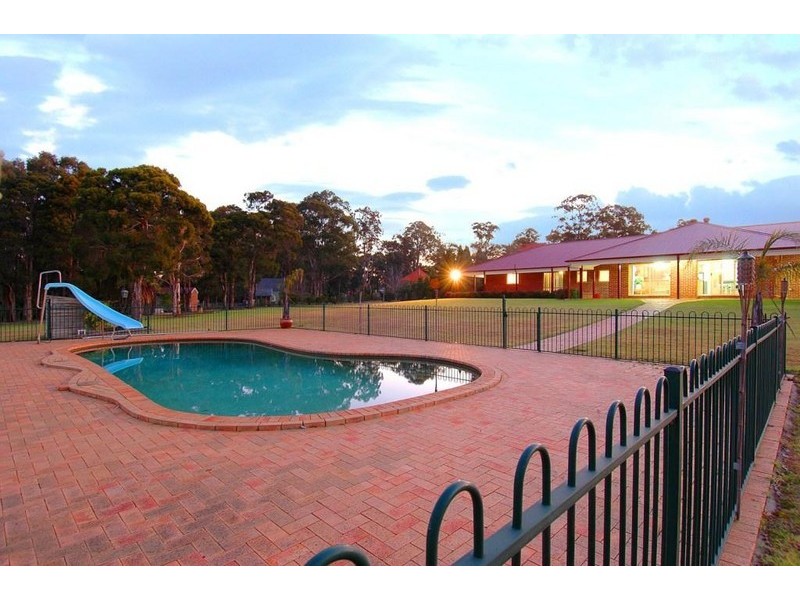 9 Avon Place, Windsor Downs NSW 2756