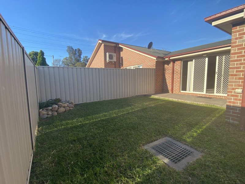 2/44 March Street, Richmond NSW 2753