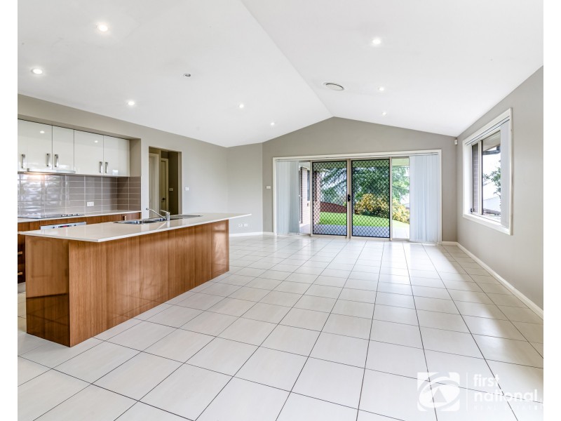 8 Longleat Rd, Kurmond NSW 2757