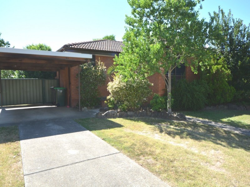 32 Scarvell Avenue, Mcgraths Hill NSW 2756