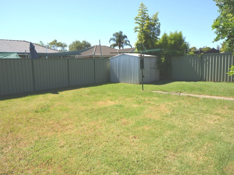 32 Scarvell Avenue, Mcgraths Hill NSW 2756