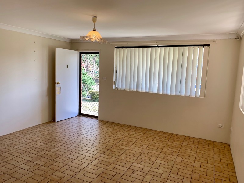 1/11 Ivy Avenue, Mcgraths Hill NSW 2756