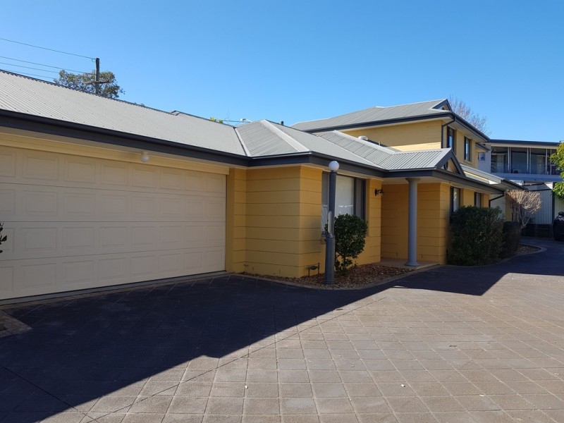 2/63 Bells Line of Road, North Richmond NSW 2754