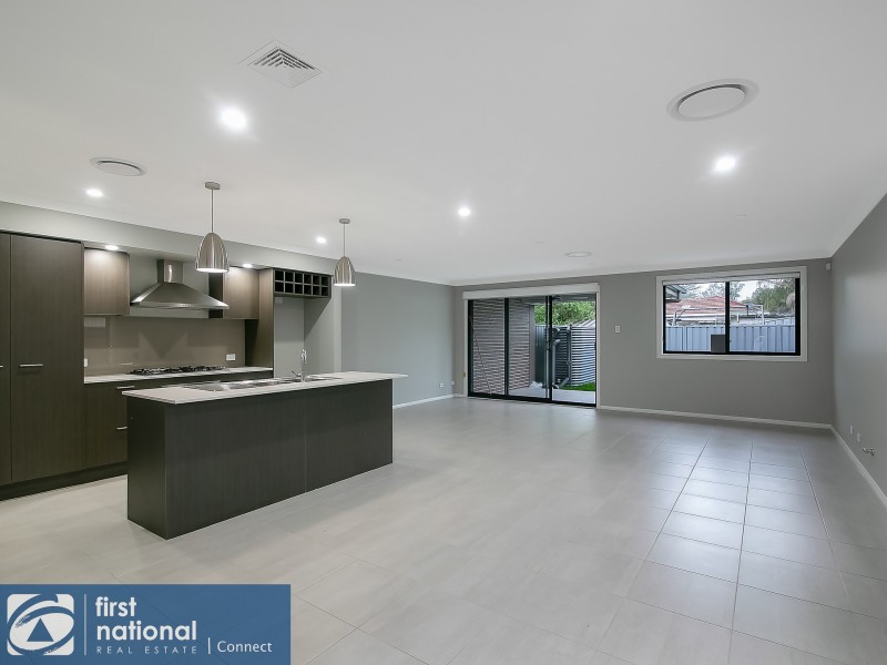 2/4 Conrad Street, Richmond NSW 2753