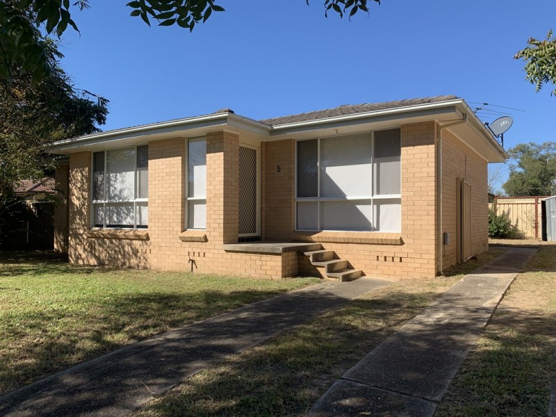 5 Grand Flaneur Ave, Richmond NSW 2753