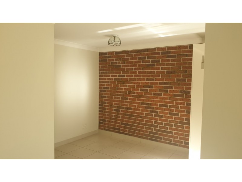 2/108 Windsor Street, Richmond NSW 2753