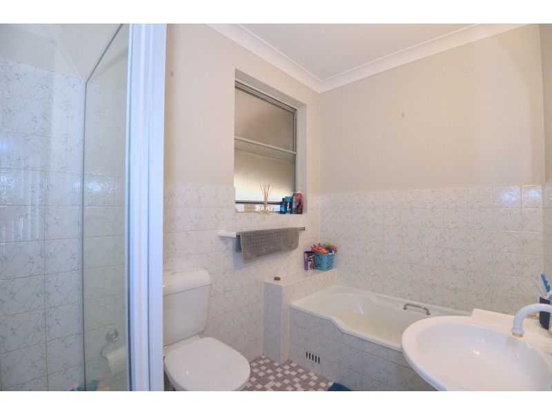 8 102 Windsor Street, Richmond NSW 2753