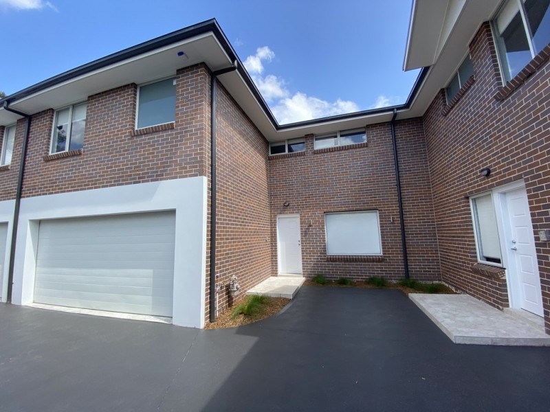 2/11 College st, Richmond NSW 2753