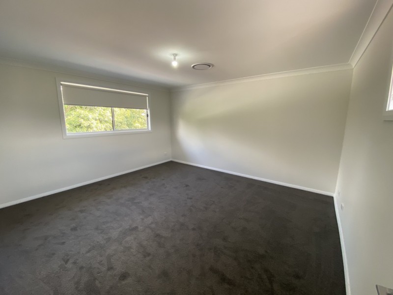 2/11 College st, Richmond NSW 2753