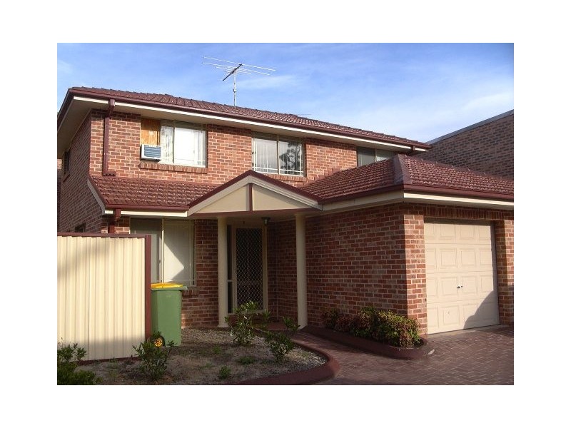 2/90 Francis Street, Richmond NSW 2753