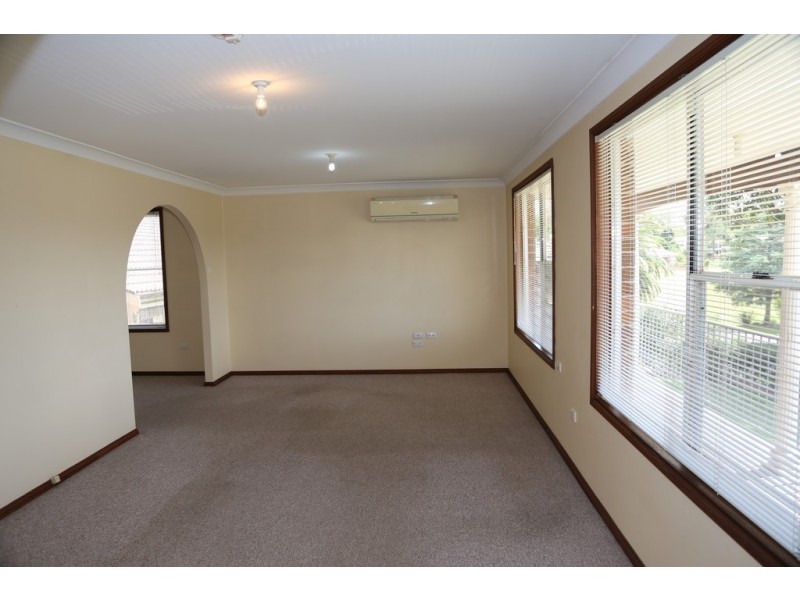 8 James Ruse Close, Windsor NSW 2756