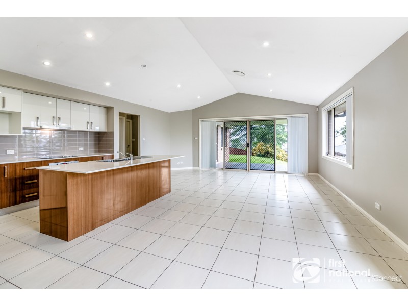 8 Longleat Rd, Kurmond NSW 2757