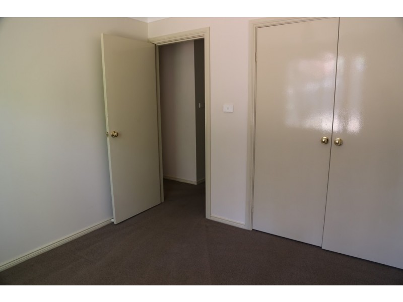 11 MacKenzie Ave, Glenmore Park NSW 2745