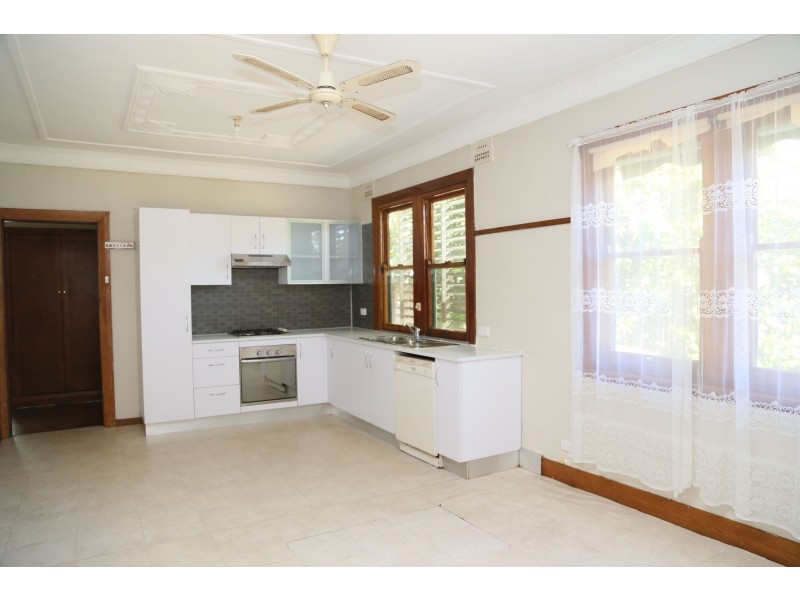 39 East Market Street, Richmond NSW 2753