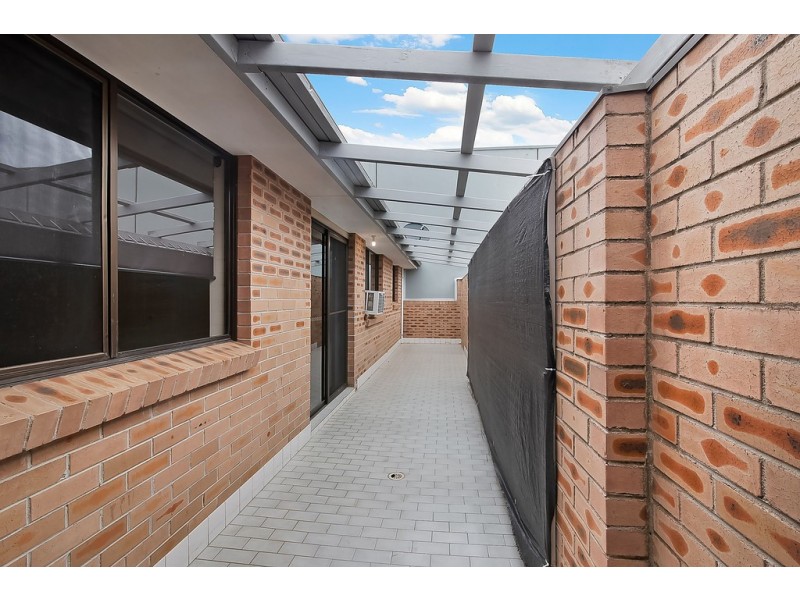 2/5 East Market Street, Richmond NSW 2753