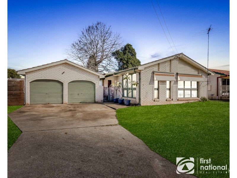 4 Tarragen Avenue, Hobartville NSW 2753