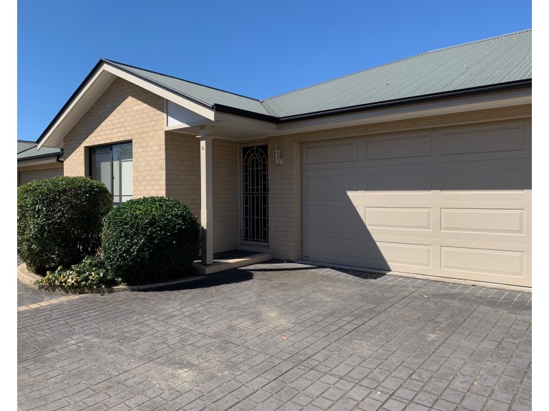 2/61 Drift Road, Richmond NSW 2753