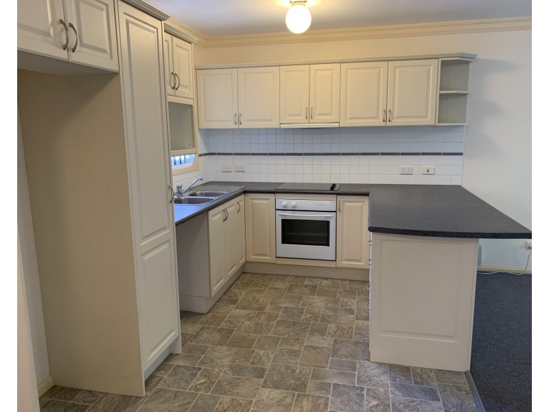 2/61 Drift Road, Richmond NSW 2753