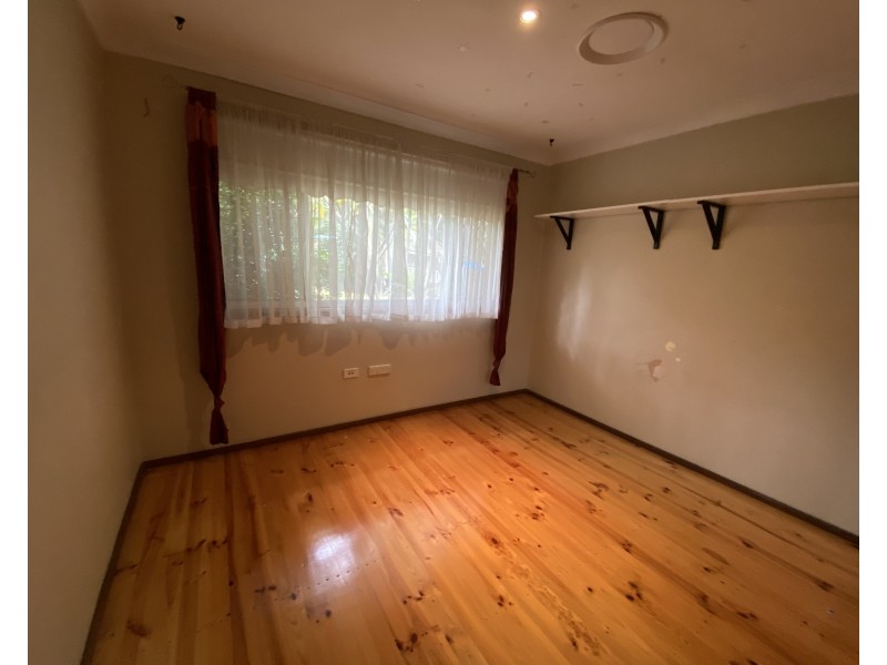 25 Ashford Ave, Castle Hill NSW 2154