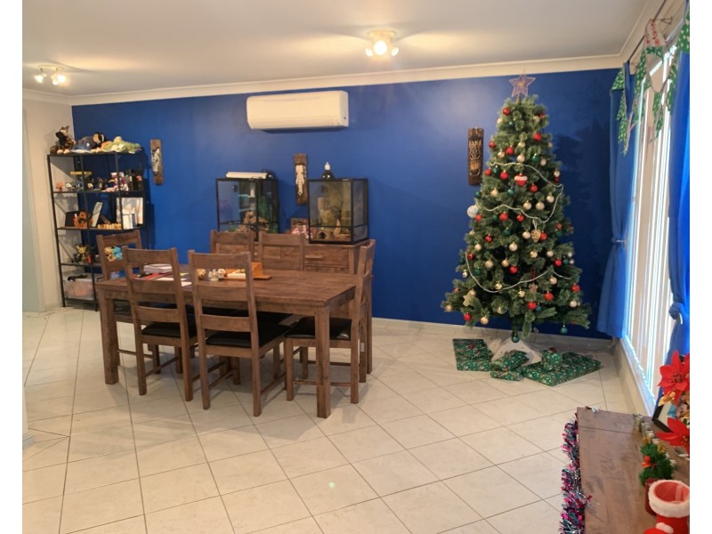 12 Chatsworth Road, St Clair NSW 2759