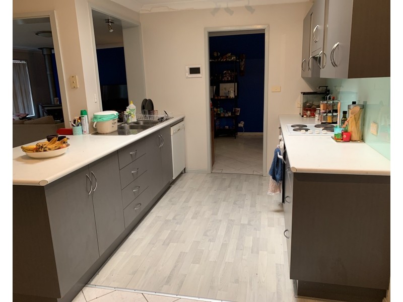 12 Chatsworth Road, St Clair NSW 2759