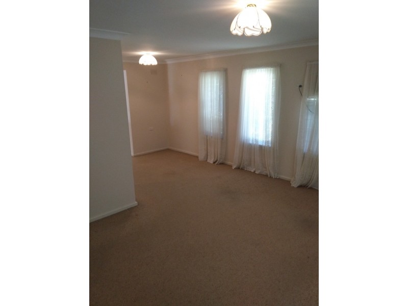 35 Roebuck Cres, Willmot NSW 2770