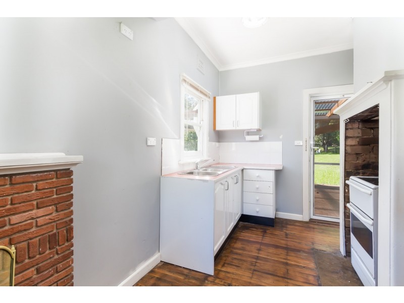 128 Old Bells Line of Rd, Kurrajong NSW 2758