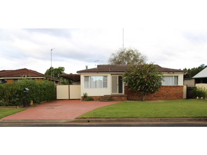 25 Holborrow Ave, Richmond NSW 2753