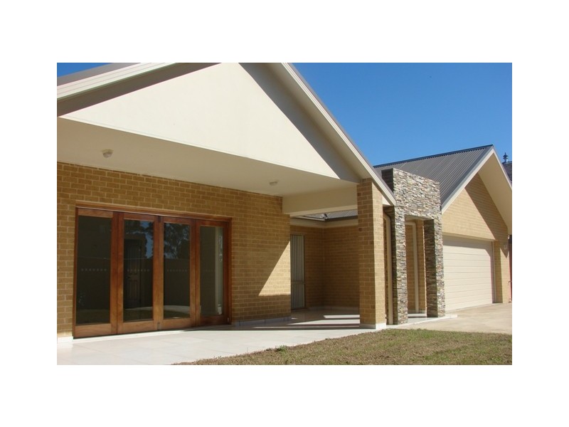 1/52 George Street, Windsor NSW 2756