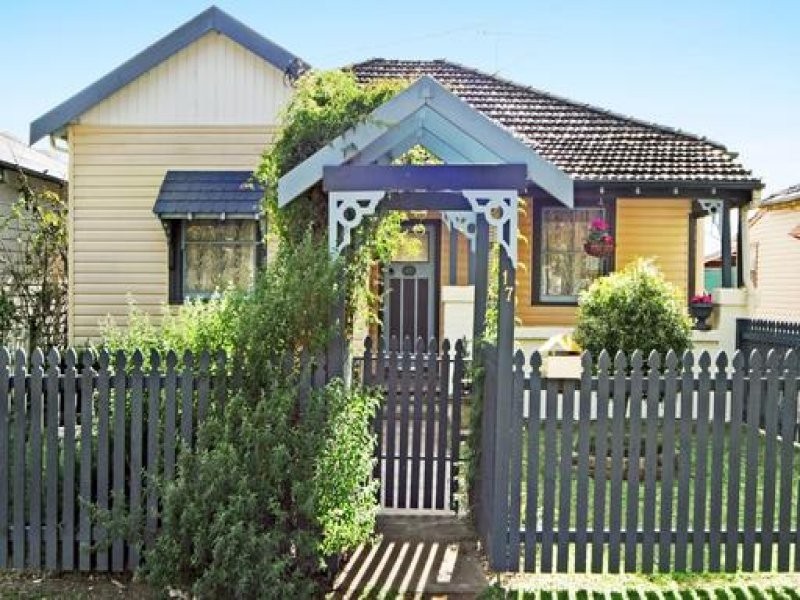 17 Copeland St, Richmond NSW 2753