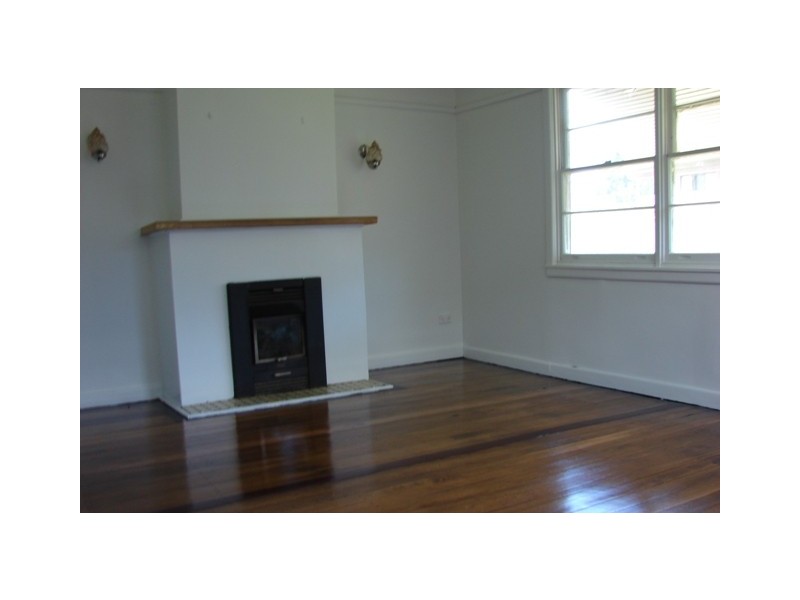 11 Conrad St, Richmond NSW 2753