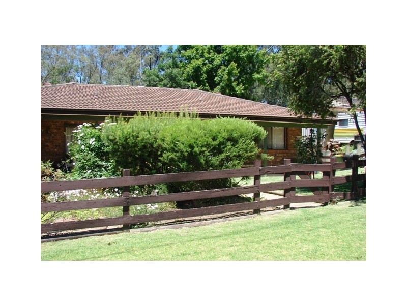 8 Chestnut Drive, Glossodia NSW 2756
