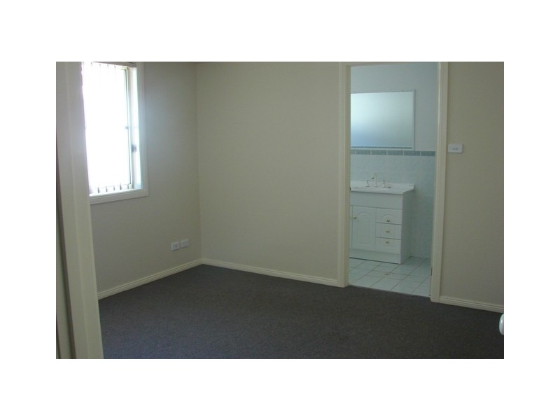 1/2 Campbell Street, North Richmond NSW 2754