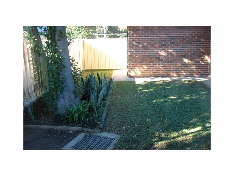 1/2 Campbell Street, North Richmond NSW 2754